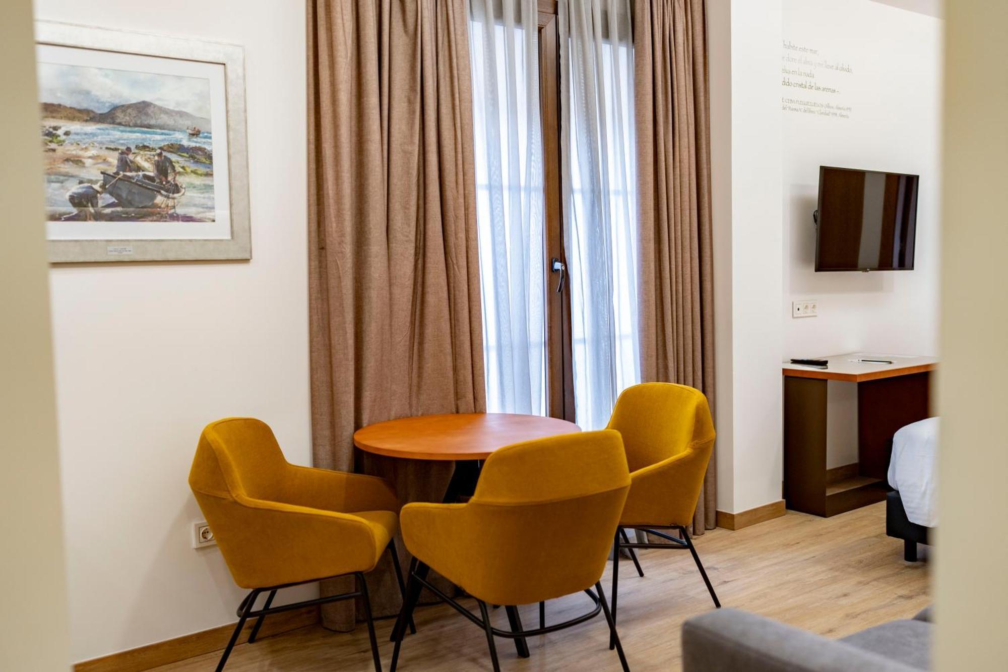 Torreluz Suites Almería Buitenkant foto
